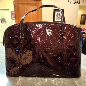 LOUIS VUITTON AVALON ZIP AMARANTE BURGUNDY PATENT LEATHER SHOULDER BAG